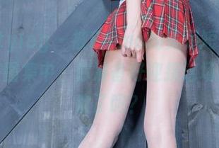 Beautyleg – 被Emma的美足短暂“迷失”在图集中，你准备好迎接这场脚的狂欢了吗？