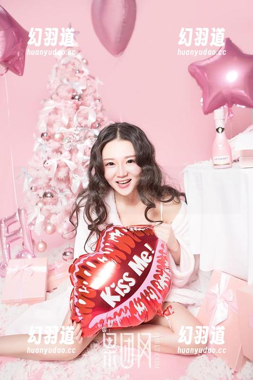 GIRLT果团网 - 不只是御姐！王语纯的写真图集中还有些微妙的“小心机”