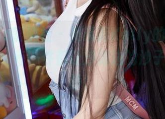 MiiTao蜜桃社 – 吴凯莉Kelly的泳装更新合集，每一件都让沙滩边的沙子都不平静！