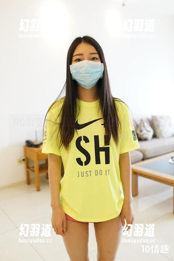 ROSI空姐制服让你心悬云端，高清壁纸不得不发一条飞行朋友圈！