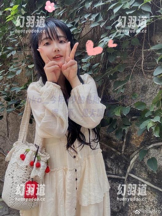 Sayako＿今年4岁的私拍资源，带你飞，哦，不，是大凤飞