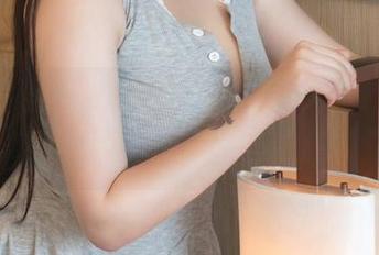 TGOD推女神 – 私房图集里的长腿，朱赢Molly神出鬼没，恍若跨越次元！