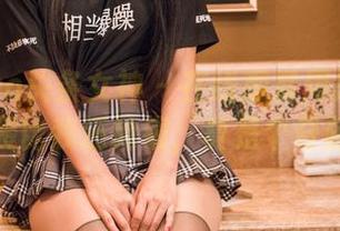 TouTiao头条女神 – 在线观赏周思超的和服，服装比我还抢镜，真是个奇葩选择！