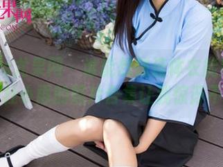 UGirls尤果网 – 谁能想到连体衣能如此出彩？杜小雨的照片合集让我惊讶不已。