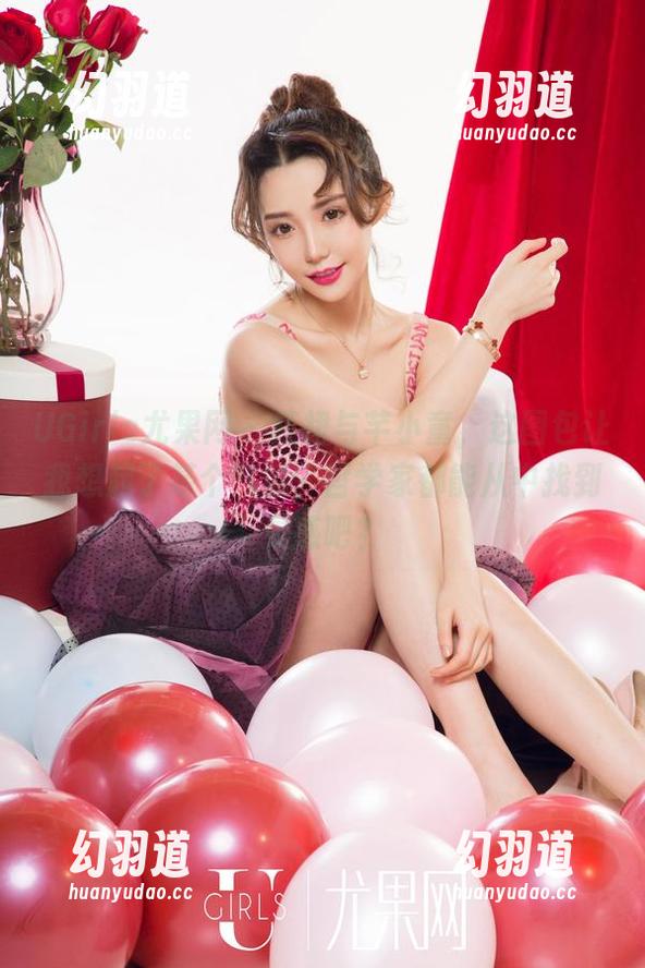 UGirls尤果网 - 红裙与芊小童，这图包让我想起了某个气氛，哲学家都能从中找到灵感吧？