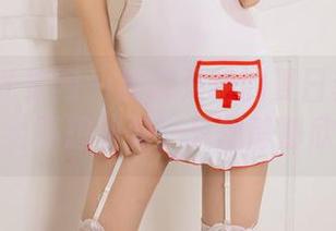 UGirls尤果网 – 被诗朵雅的夏日套图俘获，完全不想动弹，只想静静欣赏！
