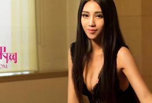UGirls尤果网 – 展示女王风采，陈雅漫的原图全集，身姿力量都挺吸睛的。