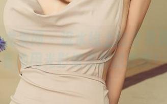 UGirls尤果网 – 流水线上的齐贝贝泳装：看她用光影做态度的原图！
