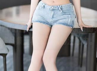 XIAOYU语画界 – 别说，黄乐然的兔女郎作品集里秒杀了我的注意力。