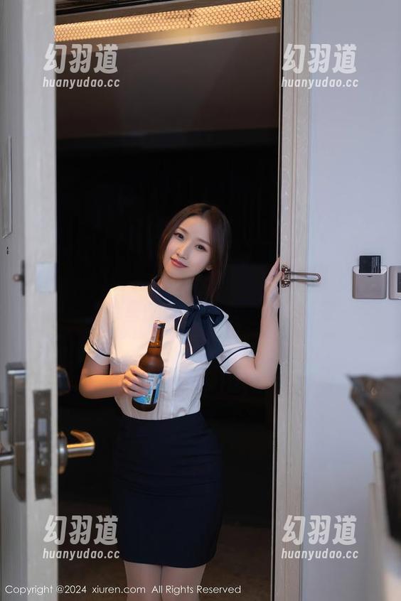 Xiuren秀人网 - 谁敢说小沫琳不少女？精选图库里的青春气息，扑面而来～