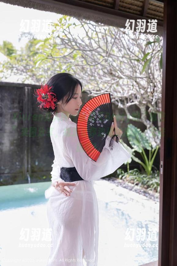Xiuren秀人网 - 徐莉芝Booty的“秘密”美图分享，绝对让你边看边摇头，无法抗拒！
