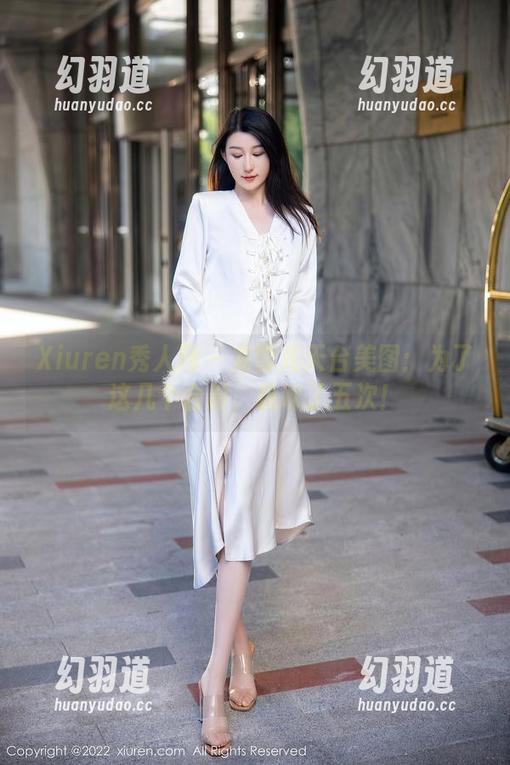 Xiuren秀人网-龙雪儿 Xiuren秀人网 - 龙雪儿天台美图:为了这几个合影,我咪了五次!