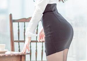 Yebin(전예빈)的黑白美图：在低调中闪耀着纯粹，这可能是我今天最清新的视野。