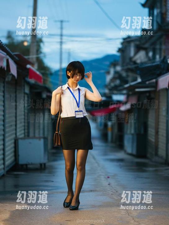 一抬头就能感受到的夏日：nagesa魔物喵的图片，一个个都想当壁纸！