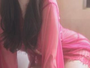 看wuyo(우요)的腿就像是观摩艺术：原图、写真，都是值得临摹的灵感。