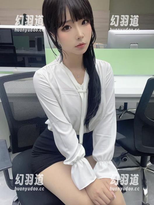 yuuhui玉汇图包里的制服细节，每一处都让人想多了