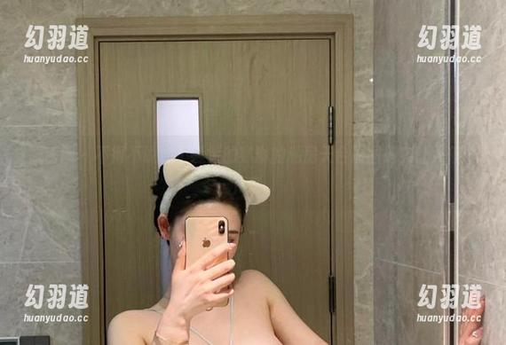 不爱笑的赛琳 微密圈 - 不得不说,不爱笑的赛琳的私房天台原图确实让人停不下来。