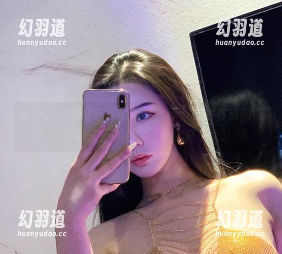 微密圈 - 黑丝连体的诱惑，不爱笑的赛琳的照片让我一不小心脑子里就开小火。