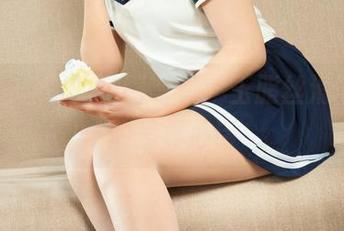 丽柜 – 小七的定制写真，玉脂丝滑，我说的是真心话