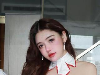 微密圈 – 港味十足的甜蜜气息：于芷晴的粉白内衣合集，遛到哪里都是风！