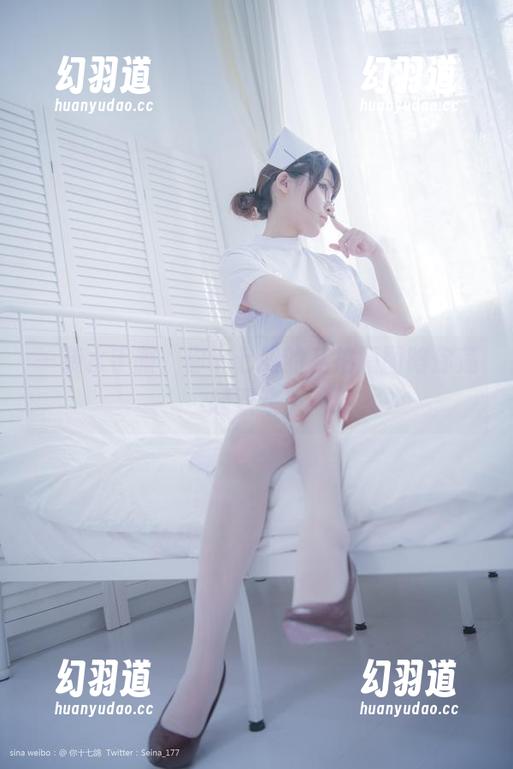 一袭水手服，你十七鸽的私拍原图陪你荡起双桨！