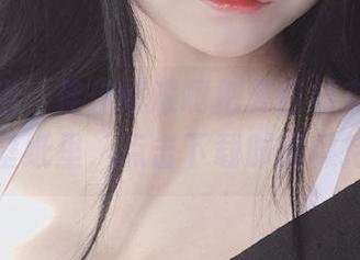 原图直出，佳佳好难啊把夏日封存在一个精致的壁纸里，点击下载时请保持理智。