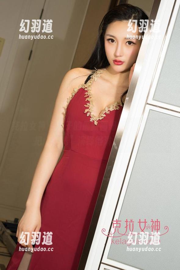 克拉女神 - 璇子的最新图册，不得不说她把“学妹”演绎得淋漓尽致。
