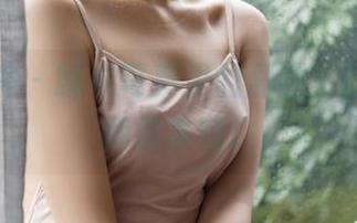 克拉女神 – 睡衣写真里的盈盈，打破你的懒觉准则。