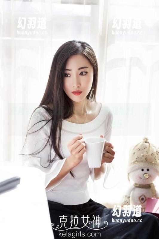 克拉女神 - 在舒彤的比基尼里找福利，真的是个’idkp’的小秘密