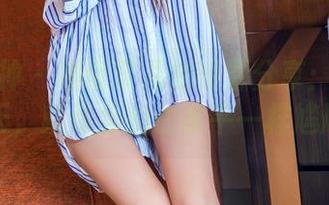 头条女神 – 娜依灵儿的资源分享：平常的一天，就像我拍的水平一样尴尬。