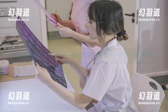 图片流转间的清纯气息，奶桃桃给你带来不一样的资源体验。