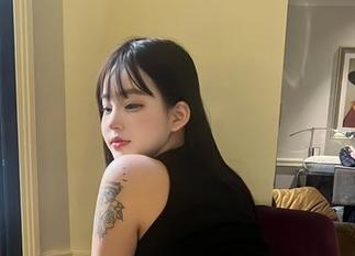 微密圈 – 夏天的野花小优优子，最新图库更新，让我有点心乱。