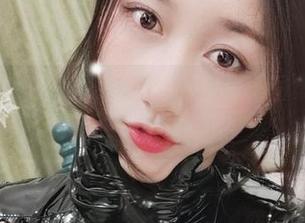 微密圈 – 小玉吃果冻泡在浴缸里：图集在线，每一帧都在说话