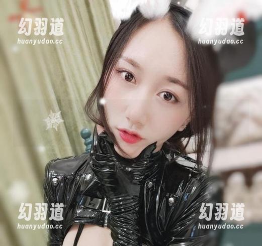 微密圈 - 小玉吃果冻泡在浴缸里：图集在线，每一帧都在说话