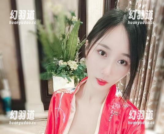 微密圈 - 小玉吃果冻的牛奶肌，加上一堆美图，谁能拒绝？我这种没抵抗力的星人太难了。