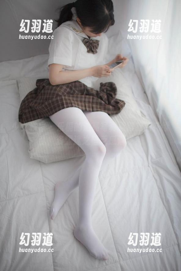 少女秩序 - 乐栀的油亮写真看得我眼花缭乱，资源迷之匮乏感浮现！