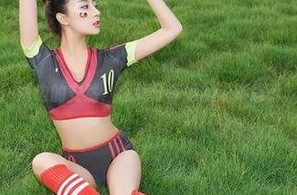 尤蜜荟 – 海边的安然，在线分享她的“不靠谱”美图。