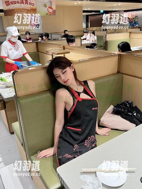 微密圈 - 就是阿朱啊的黑色写真集，下载后不保证你不会想在万圣节再回味！
