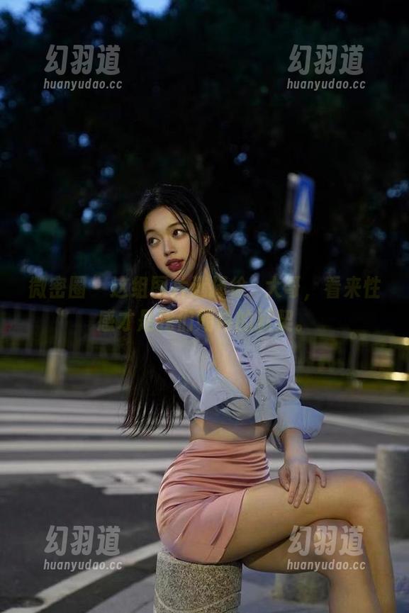 微密圈 - 这组图片选择徐珺大哥，看来性感才是我们期待的默契。