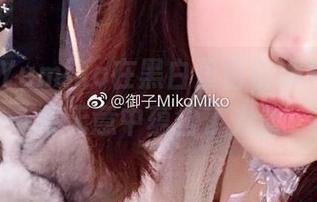 看!御子Yumiko在黑白里自信地舞动，图集无意中蕴含了力量