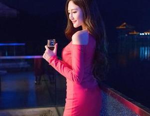 推女神 – 为了能多看Abby王乔恩的长腿图片，我已经准备好全套观速度棋谱，谁来陪我！