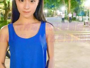 推女神 – 有种冲动想把王明明的海边写真变成我的壁纸，加点沙和海浪的味道。