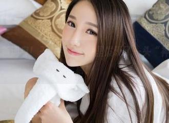 推女神 – 最新消息！王语纯在校园里发现了一头“神奇”的流浪猫！