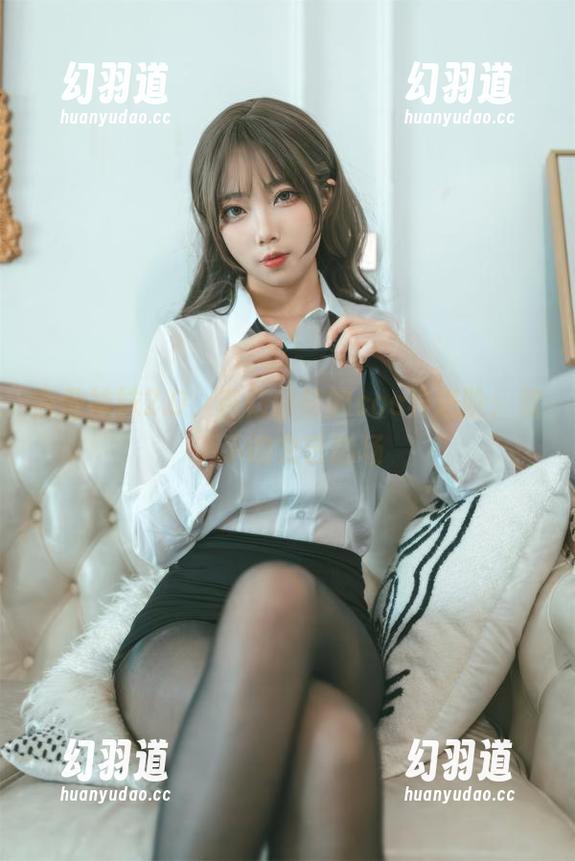 吉他妹妹2.0，杏仁曲奇的cos界进阶：软乎乎的文艺剧场
