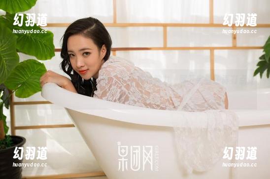 果团网 - 周于希最新图集：牛仔裤的魅力，展开来看还真有点让人上头。