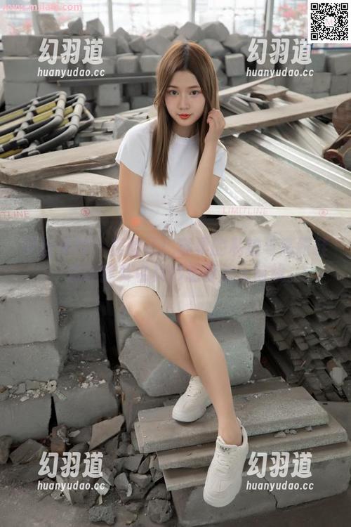 梦丝女神 - 美图了！苏柔的私拍与高跟鞋，总让我莫名其妙想要加入前线。