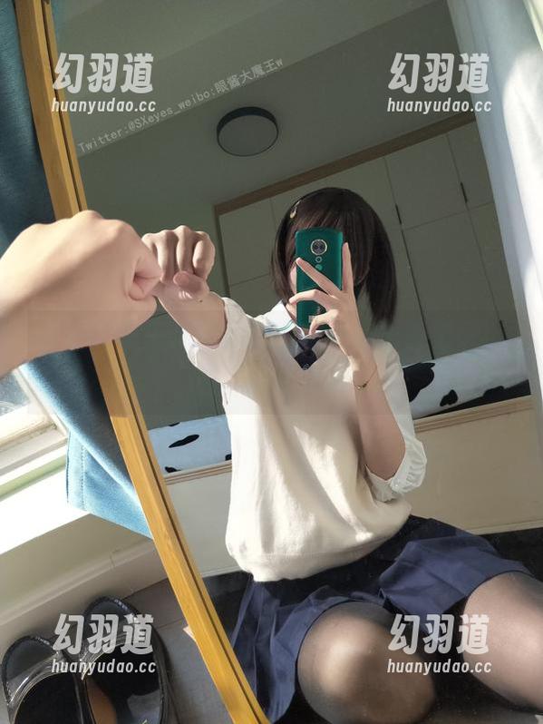 眼酱大魔王w的灰丝图包：走出舒适区，惊艳不止于此