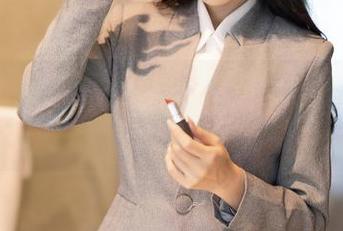 秀人网 – Jennifer小若的牛仔裤套图，一个资源无聊到想翻页的理由