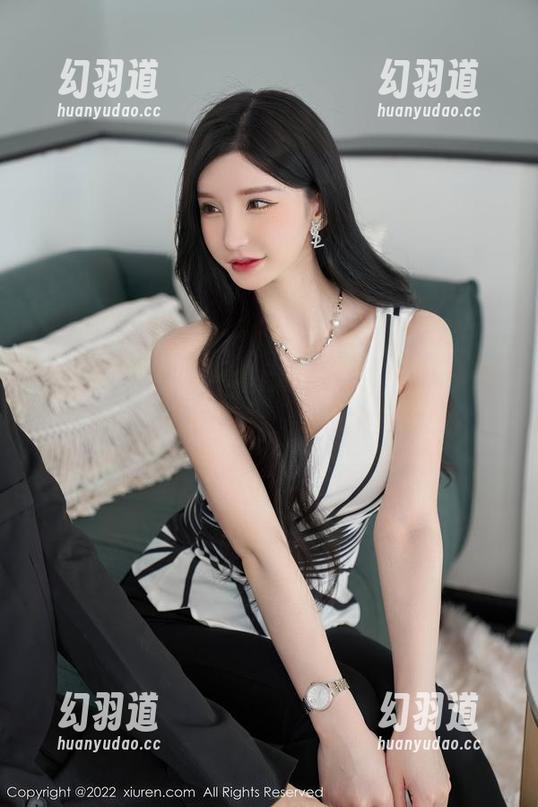 秀人网 - 想成为墙上的焦点？Milk大萌的女王美图壁纸，给你个启示！