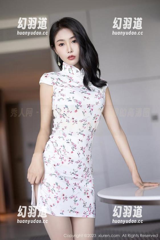 秀人网 - 在家也能惊艳，刘婷婷的高清图包带你瞧瞧
